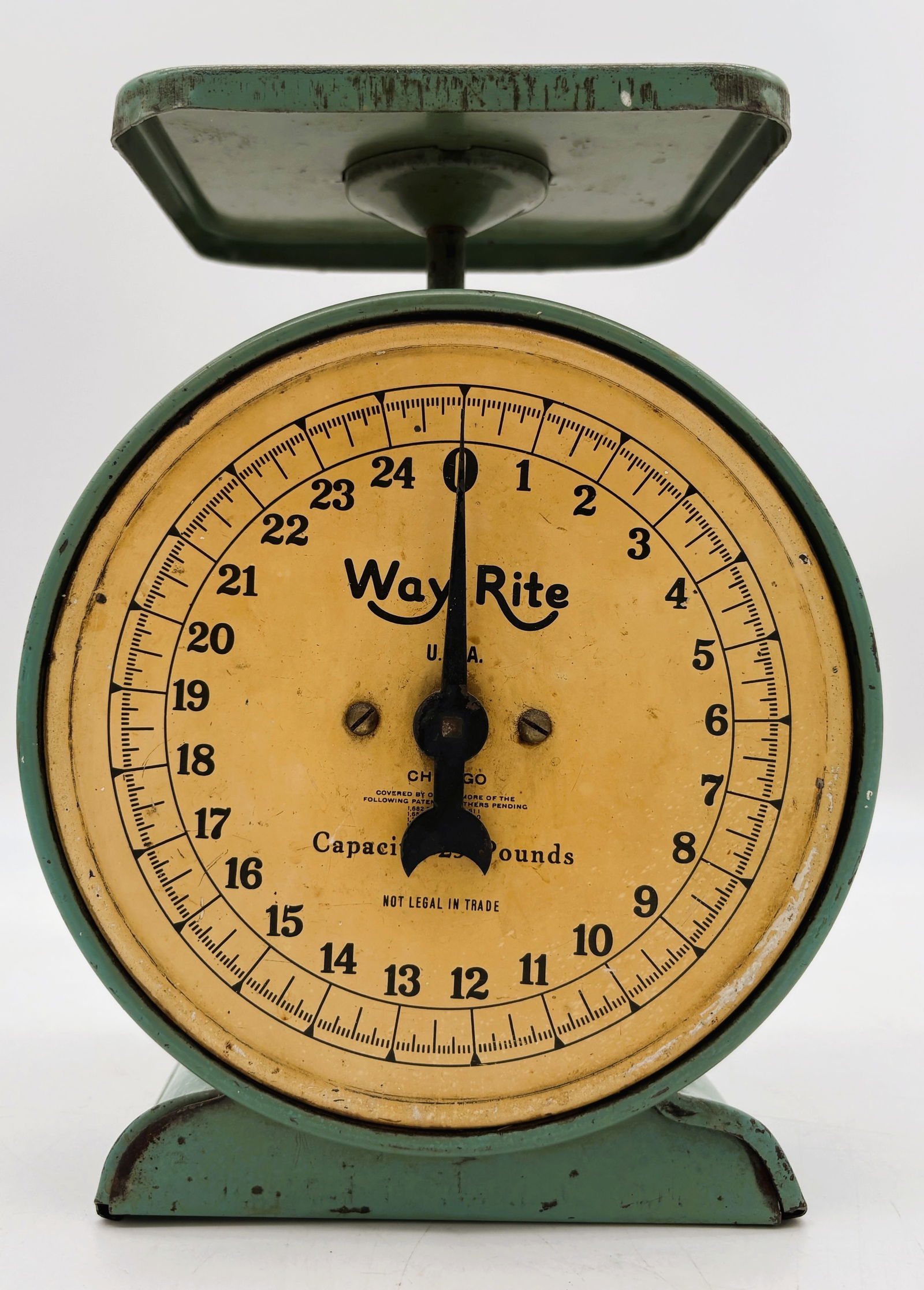 Way Rite 25 lb Farmhouse Kitchen Scale Mercantile Scale Mint Green / Blue: Date/Period: Approx. 1930'sDimension: Approx. 9.5" x 6.5" x 6.5"Material: metalAdditional Information: Way Rite 25 lb Farmhouse Kitchen Scale Mercantile Scale Mint Green with blue undertones. In warm