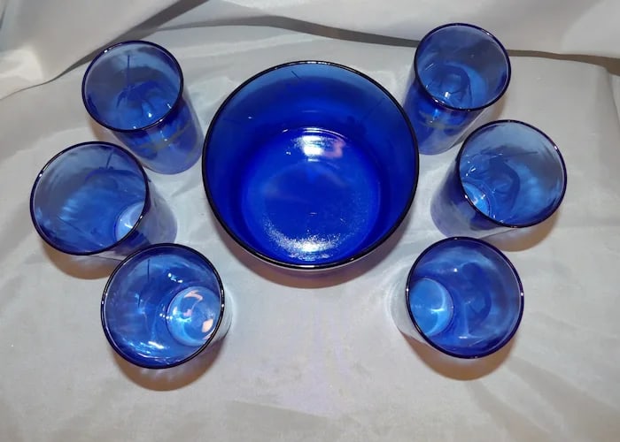 1930’s Cobalt Blue 8-Piece Dog Set - 3