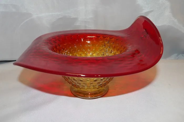 Vintage Kanawha Amberina Jack Pulpit Hobnail: Red/Amber glass bowl with applied handle and hobnail texture. 9” x 9” x 5 ¼”. Shipping:Domestic: Flat-rate of $17.00 to anywhere within the contiguous U.S.International: