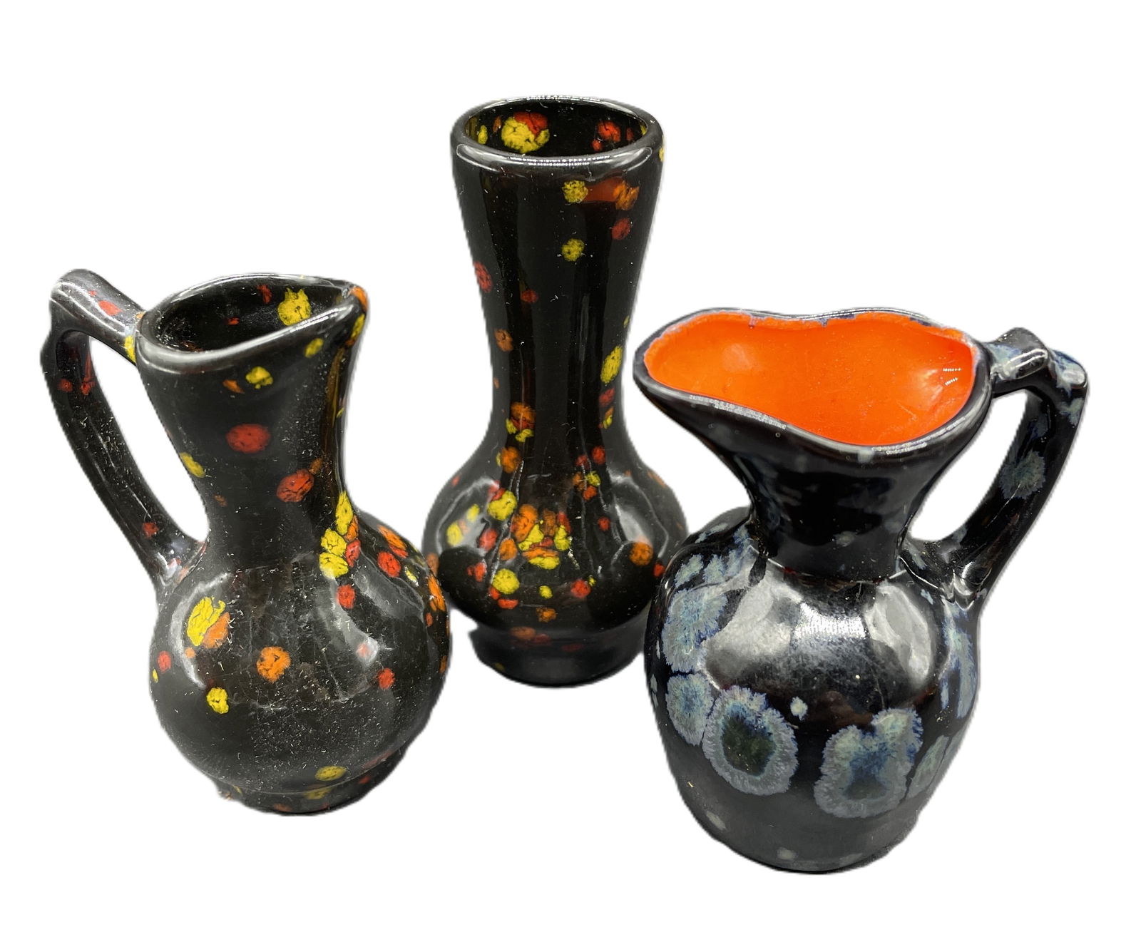 YATES Mid-Century Miniature Art Pottery 3pcs: Date/Period: Approx 1960-70's Dimension: top 10.5 x 6 bottom 8.5 x 1.5 Material: pottery Additional Information: YATES Mid-Century Miniature Art Pottery 3pcs Shipping: Domestic: Flat-rate of $9.00 to