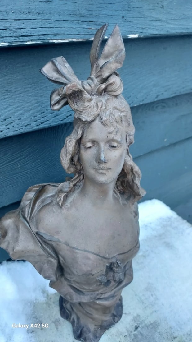 Anton Nelson Victorian bust beautiful woman. Great detail .18" tall - 2