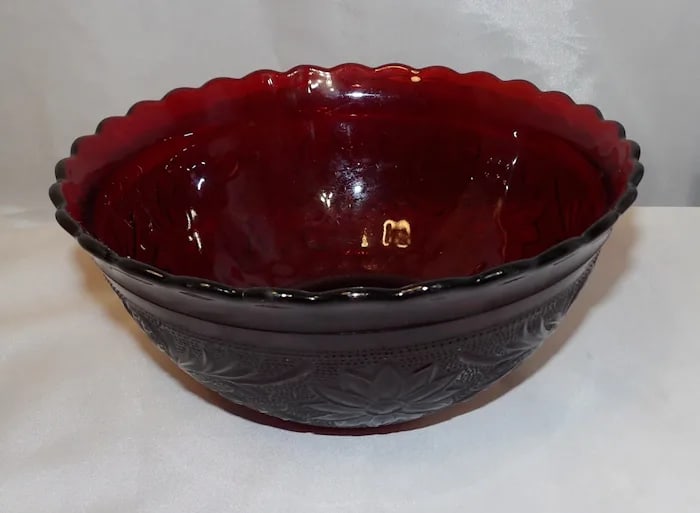 Royal Ruby Sandwich Glass Bowl: Vintage Royal Ruby red glass bowl in the 'Sandwich' pattern, featuring intricate floral and scroll pressed glass designs. Shipping: Domestic: Flat-rate of $18.00 to anywhere within the contiguous U.S.