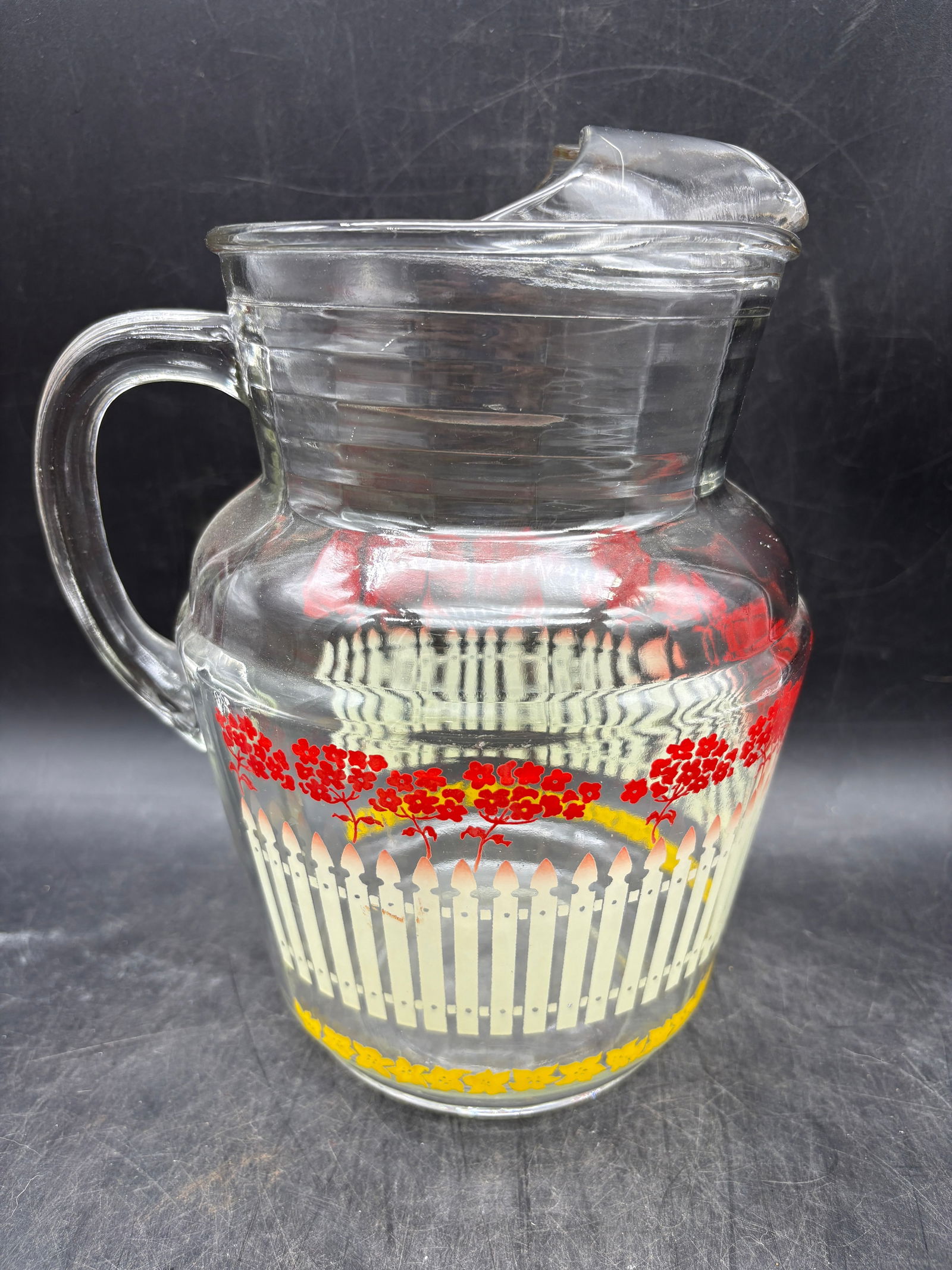 1950's Glass Pitcher Flowers Picket Fence and Set of 5 Glasses Juice Lemonade - 2