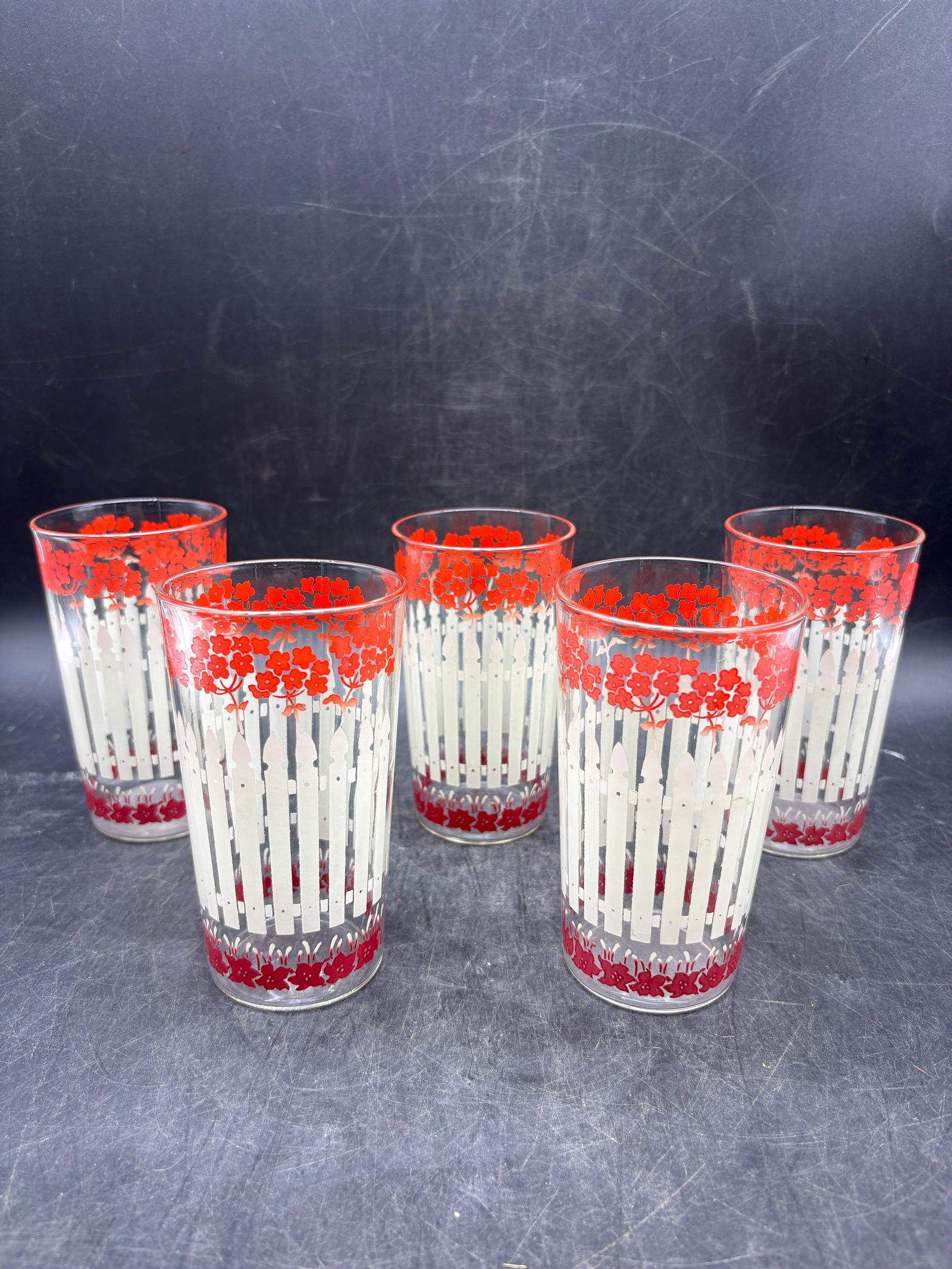 1950's Glass Pitcher Flowers Picket Fence and Set of 5 Glasses Juice Lemonade - 6