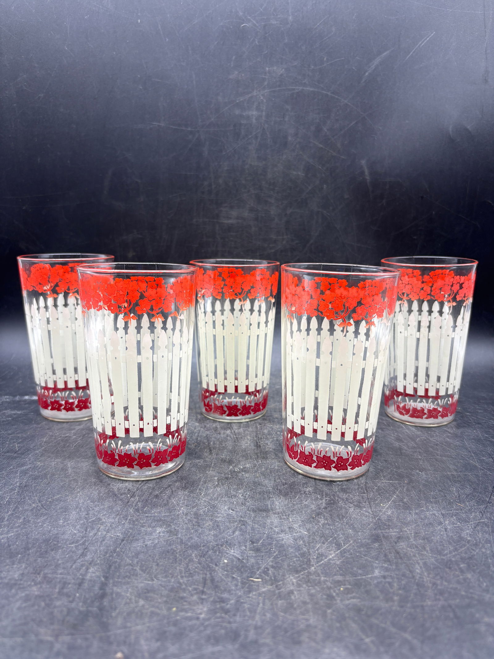 1950's Glass Pitcher Flowers Picket Fence and Set of 5 Glasses Juice Lemonade - 8