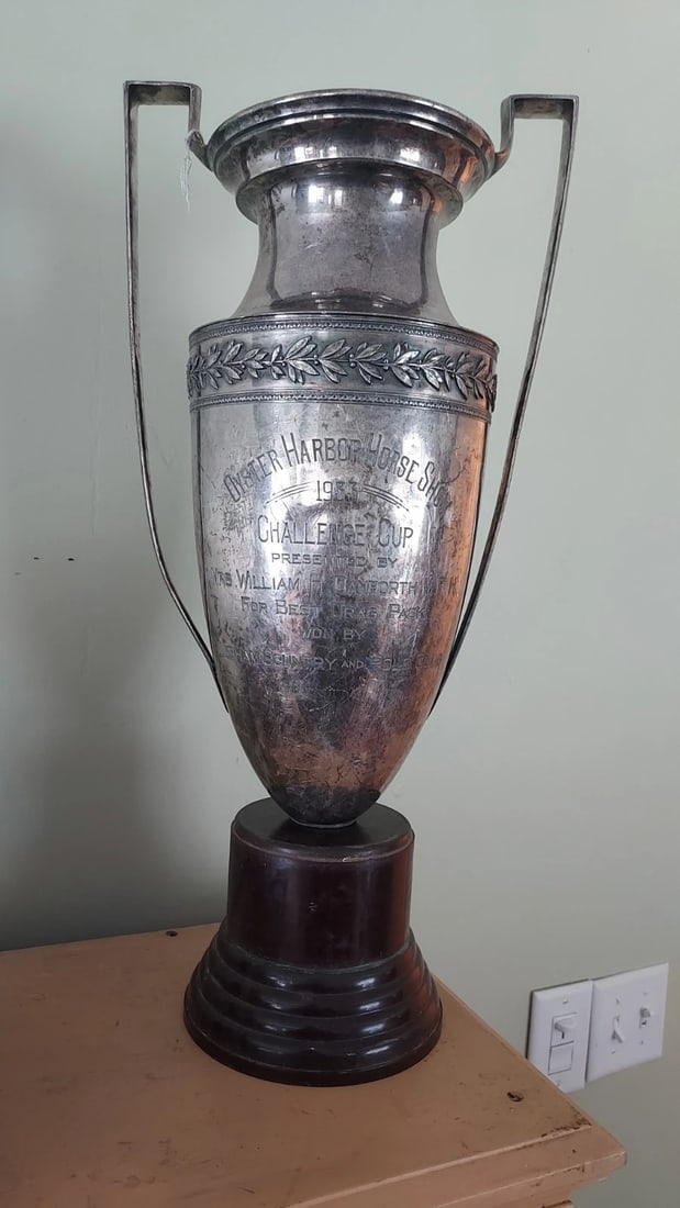 Oyster Harbor Horse Show Dedham Country And Polo Club Loving Cup 1933 Monumental: Fantastic looking piece in good condition. Prestigious private Dedham country and Polo club. Established 1887. I purchased Loving Cup in Maine about five years ago with no base. Added very sturdy and