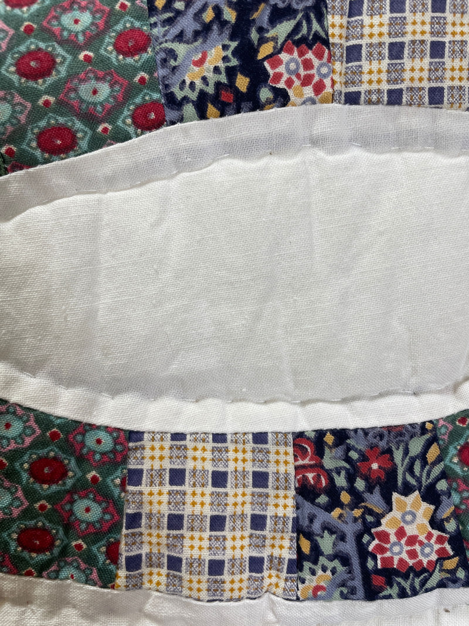 Wedding Ring Quilt 83" x 66" - 3