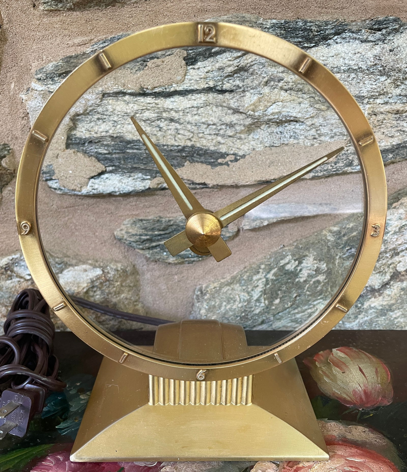 Vintage Mid Century Jefferson Golden Hour Electric Clock, Glows: Date/Period: Approx. 1950'sDimension: Approx. 9" x 7.5"Material: mixed materialsAdditional Information: Vintage Mid Century Jefferson Golden Hour Electric Clock Works Shipping:Domestic: Flat-rate of