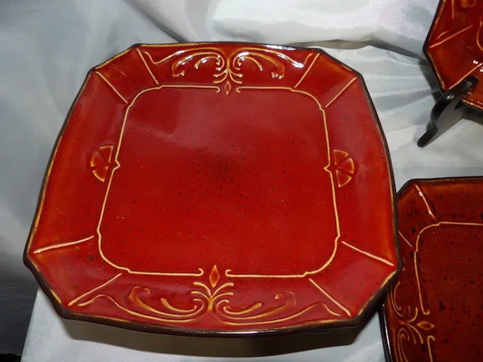 Reba Harmony Victorian Scroll 7 Red Flutes - 3