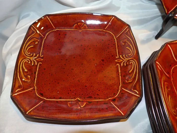 Reba Harmony Victorian Scroll 7 Red Flutes - 7