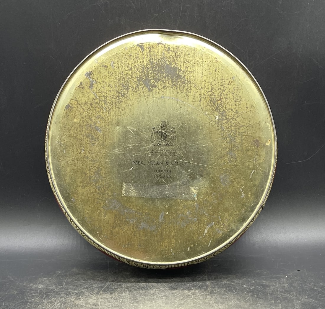 VINTAGE PEEK FREAN CO LONDON ENGLAND COOKIE BISCUIT TIN CHILD w Rabbit - 2