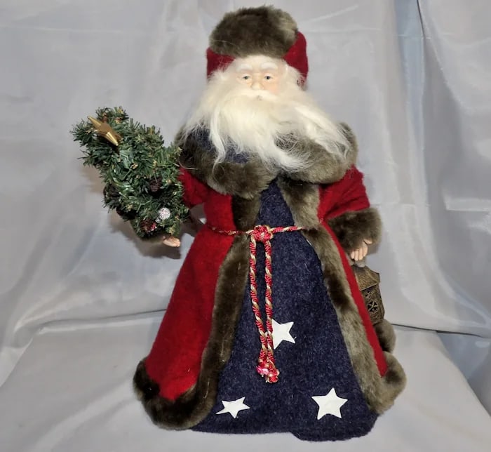 Vintage World 17” Tall Santa Claus (1 of 7)