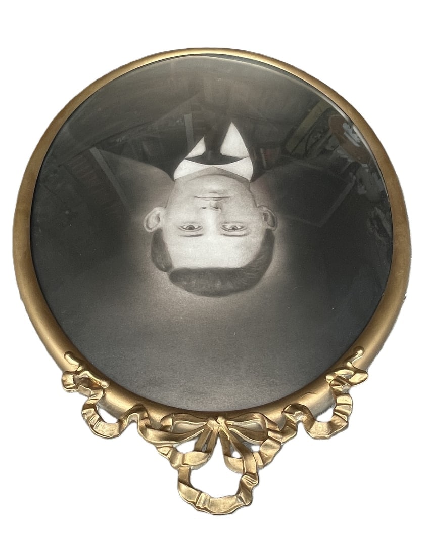 Old Metal Oval Convex Picture Frame w/ photo of Man Harry Barber Lynch 1887-1962 - 4