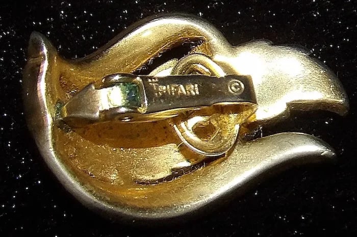 Mid-Century Trifari Gold-Tone Leaf Pin - 3