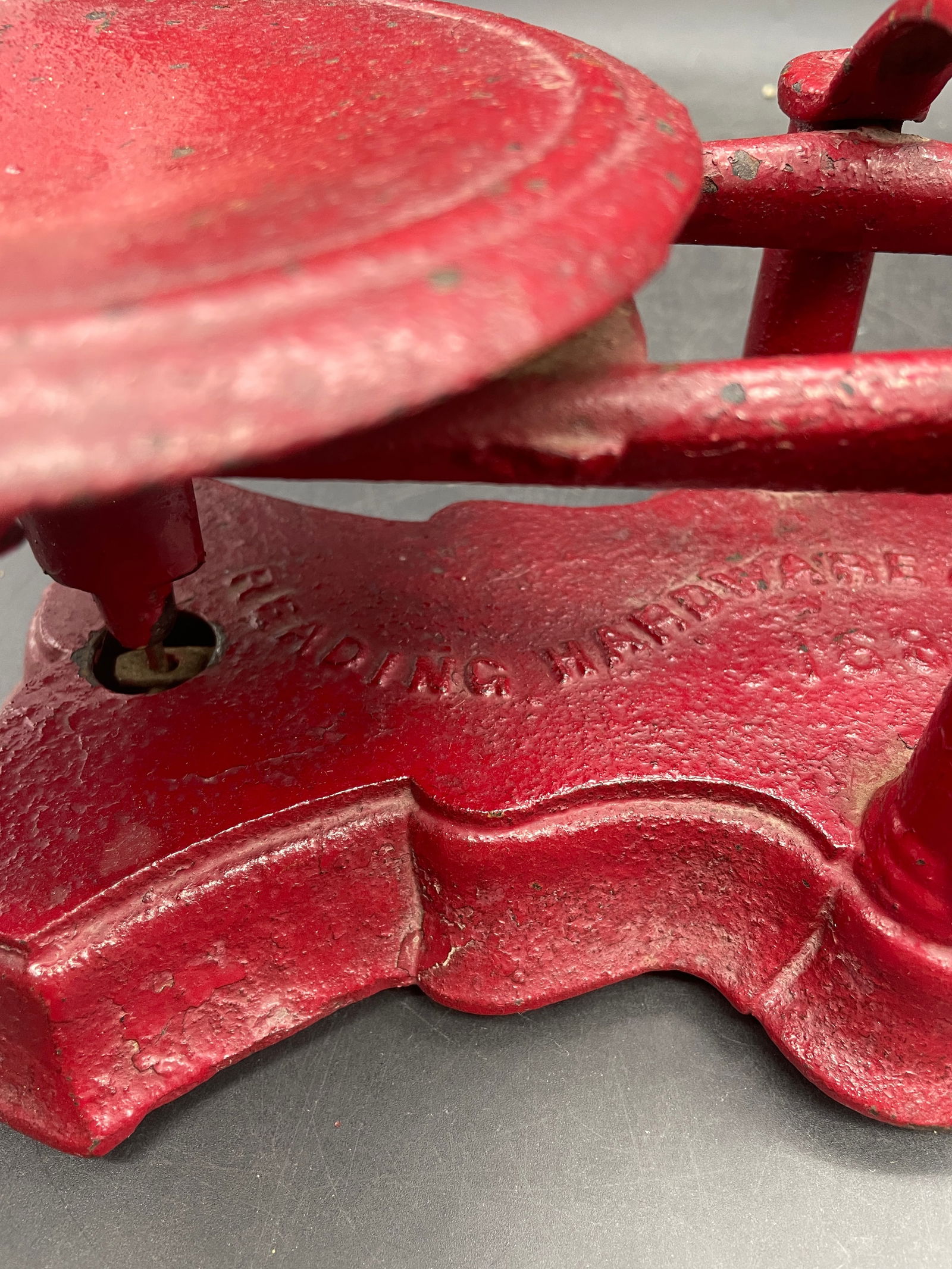 ANTIQUE RED CAST IRON SCALE READING HARDWARE CO - PA - USA - 7