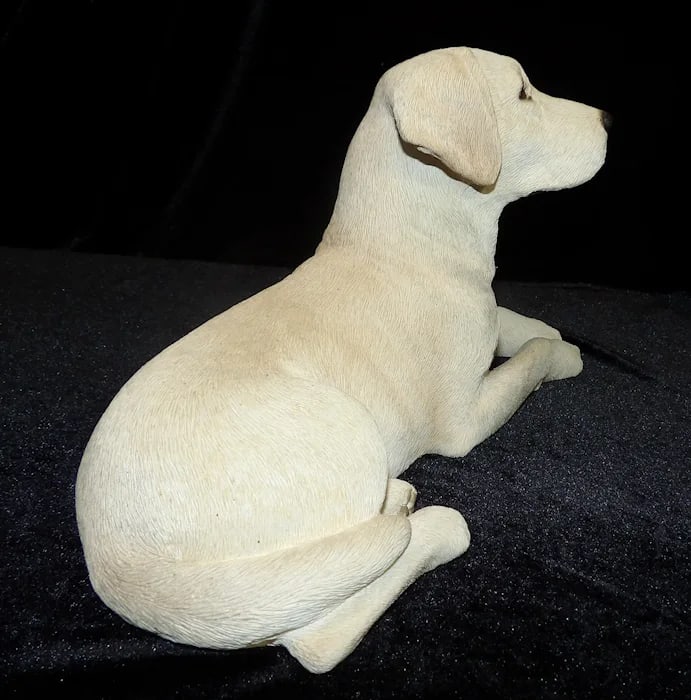 Yellow Labrador Sculpture Signed Sandra Brue - 3