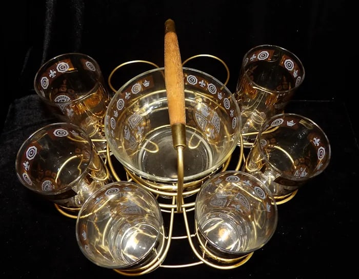 Signed Vito Bari 6 Gold Crest Glasses - 2