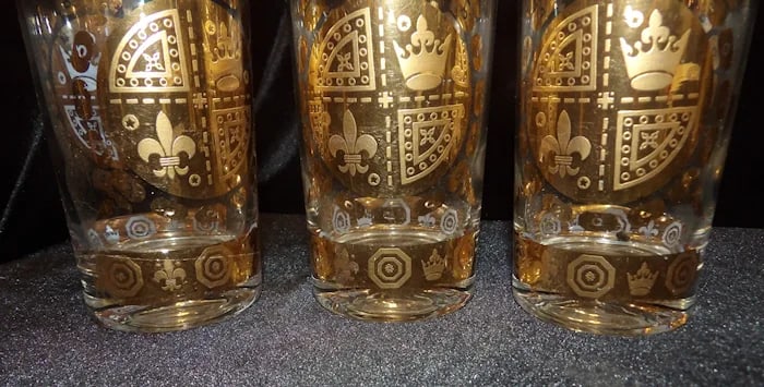Signed Vito Bari 6 Gold Crest Glasses - 6