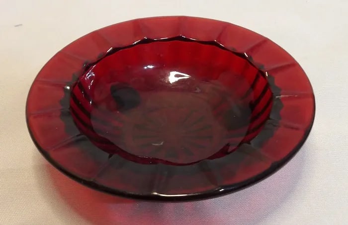 Anchor Hocking Royal Ruby Leaf Shaped Dish - 4