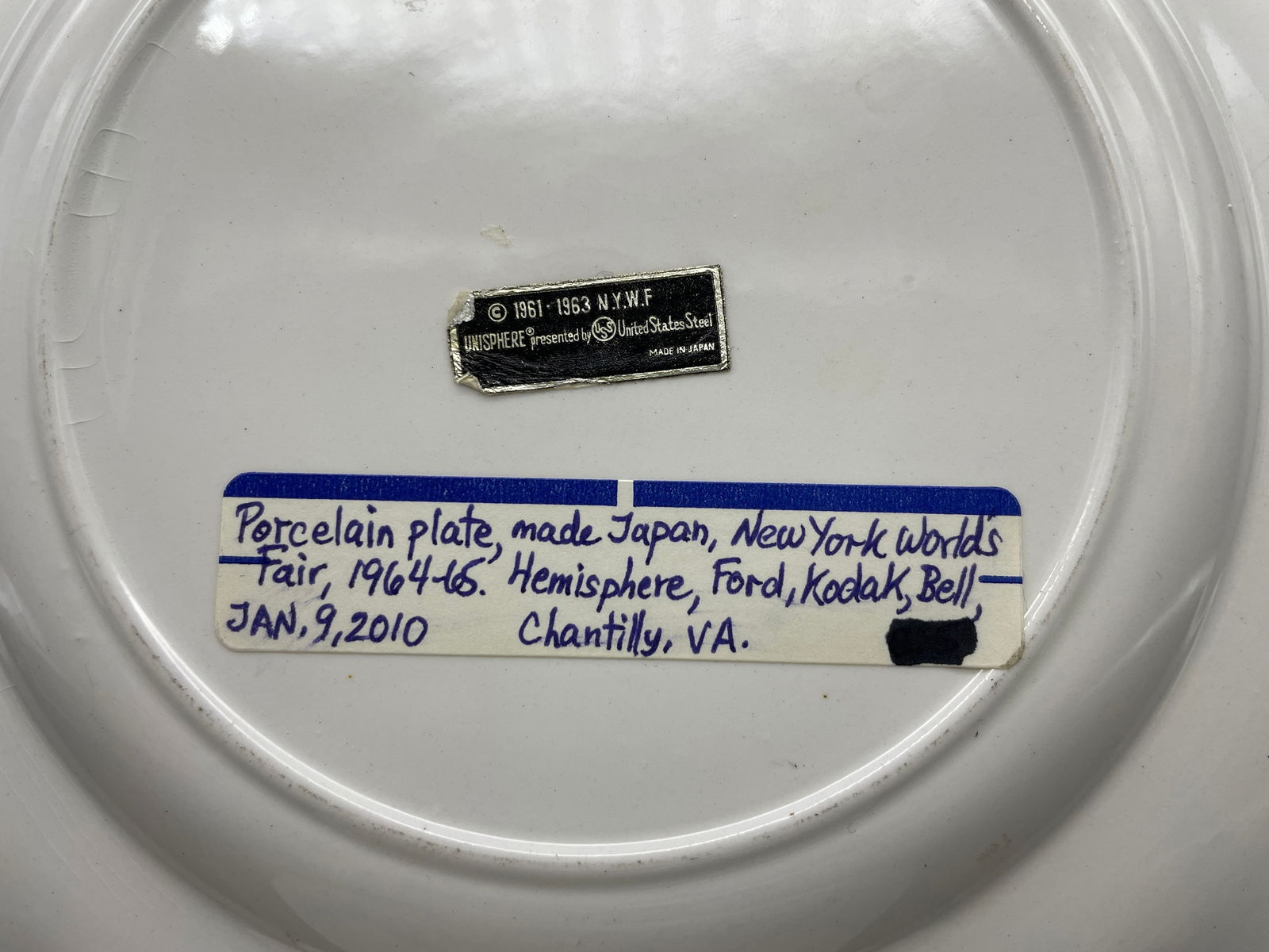 Pair of 1964-65 New York World's Fair Plates United States Steel Unisphere - 6