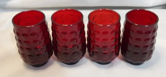 Anchor Hocking Royal Ruby Bubble Luncheon Plates - 2