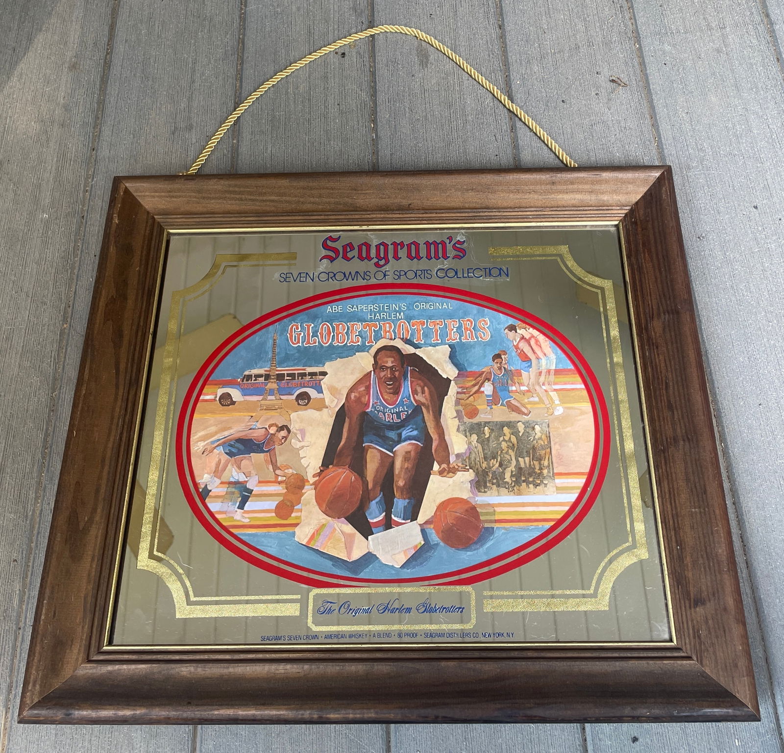 RARE BASKETBALL SEAGRAM'S HARLEM GLOBETROTTERS WOOD FRAMED BAR MIRROR - 2