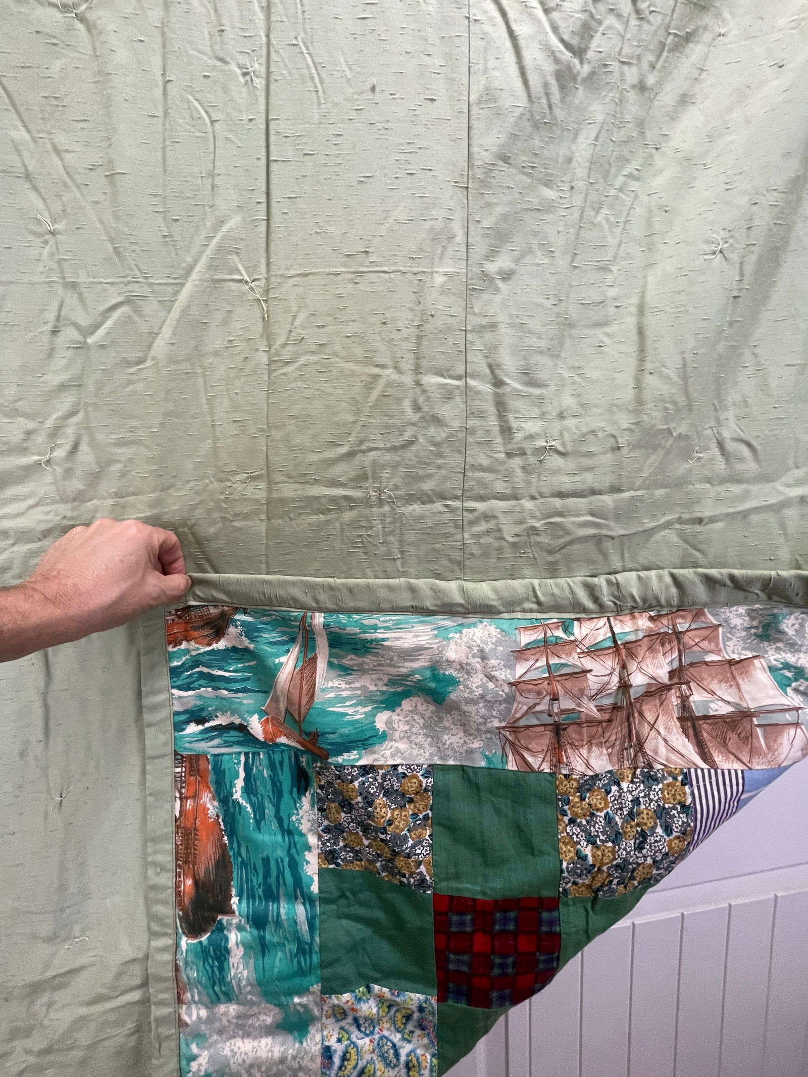 Vintage Patchwork Quilt Checkerboard Design, Sailing Ships Border 82" x 65" - 6