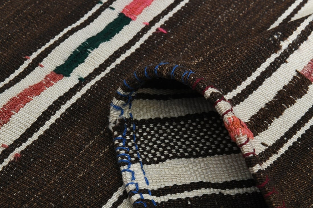 5'1x8'5 ft, BROWN BEIGE RUG: Title: 5'1x8'5 ft, BROWN BEIGE RUG Origin: Turkey Date/Period: 1960 - 1970 Materials: Wool and Cotton Size: Width: 5.1 feet; Length: 8.5 feet Description: This Turkish one-of-a-kind Vintage Flatweave