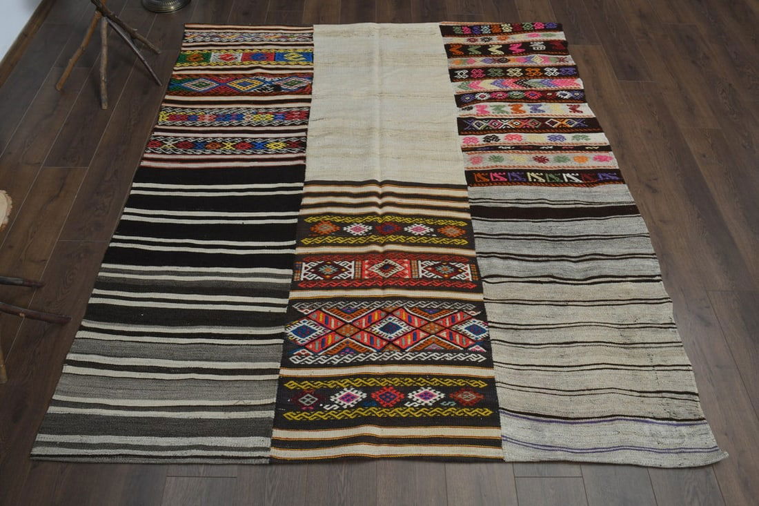 6.5x7.5 ft, ANTIQUE KILIM RUG: Title: 6.5x7.5 ft, ANTIQUE KILIM RUG Origin: Turkey Date/Period: 1960 - 1970 Materials: Wool and Cotton Size: Width: 6.5 feet; Length: 7.5 feet Description: This Turkish one-of-a-kind Vintage