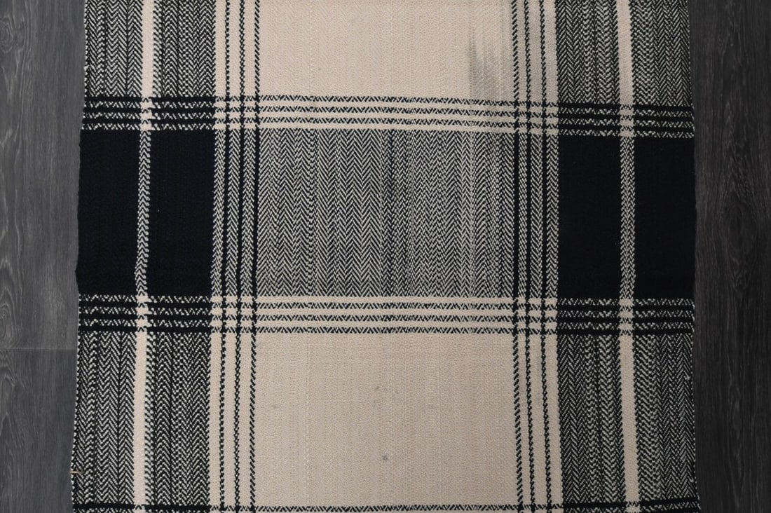 2.7x4 ft, Handloom Area Rug - 6