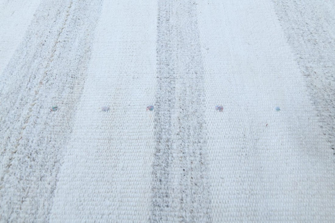 6'6x7'6 ft, WHITE GRAY RUG - 10