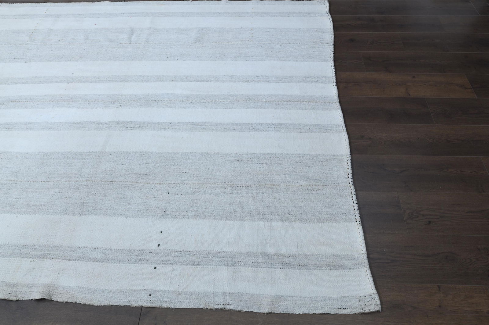 6'6x7'6 ft, WHITE GRAY RUG - 14
