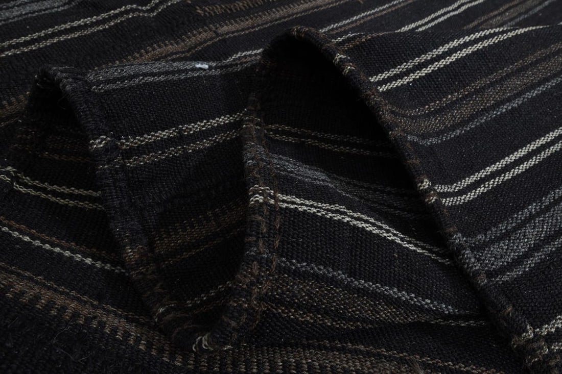 6'8x10'2 ft, DECOR KILIM RUG: Title: 6'8x10'2 ft, DECOR KILIM RUG Origin: Turkey Date/Period: 1960 - 1970 Materials: Wool and Cotton Size: Width: 6.8 feet; Length: 10.2 feet Description: This Turkish one-of-a-kind Vintage