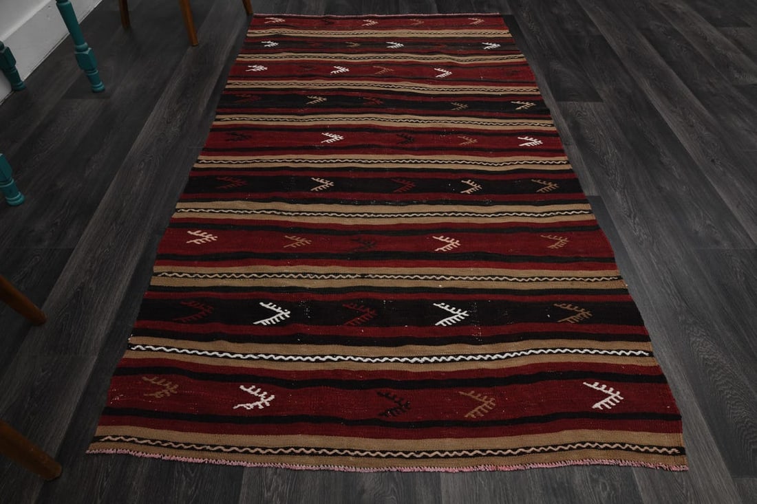 4.3x7.7 ft, TURKISH KILIM Rug: Title: 4.3x7.7 ft, TURKISH KILIM Rug Origin: Turkey Date/Period: 1960 - 1970 Materials: Wool and Cotton Size: Width: 4.3 feet; Length: 7.7 feet Description: This Turkish one-of-a-kind Vintage