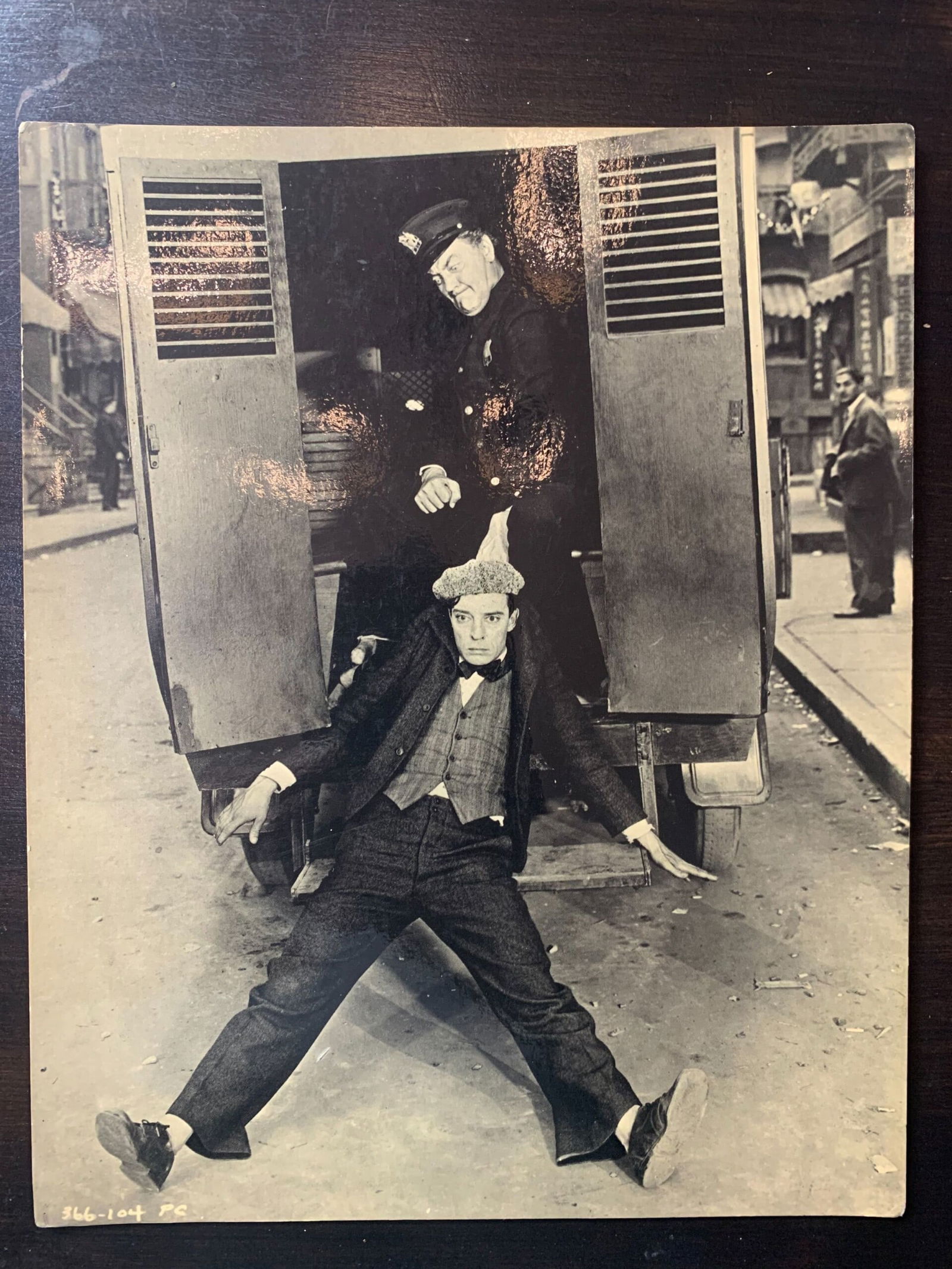 Buster Keaton, Hitchcock, Bette Davis, Buddy Rogers (1930's) (x4) 8x10 US Publicity Photos: Buster Keaton, Hitchcock, Bette Davis, Buddy Rogers (1930's) (x4) 8x10 US Publicity Photos Please refer to the attached photos to determine the condition of this original vintage item. Note: LB means