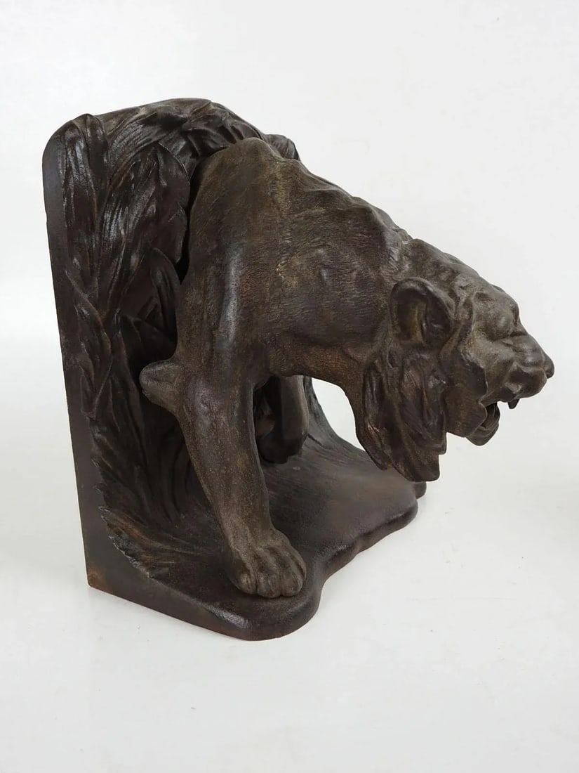 Early 20th Century Bradley Hubbard Lion Tiger Cast Iron Bookends - 6