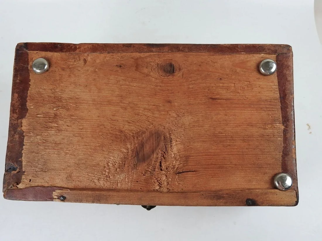 Antique 18th Century English Embossed Leather Domed Document Box - 12