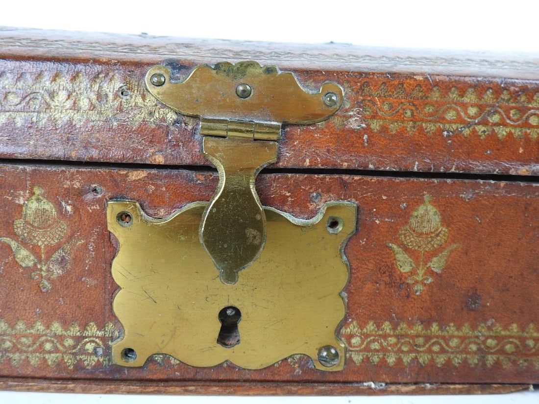 Antique 18th Century English Embossed Leather Domed Document Box - 7