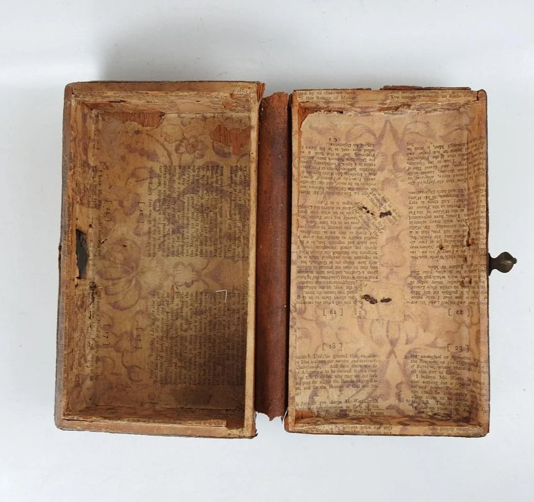 Antique 18th Century English Embossed Leather Domed Document Box - 8