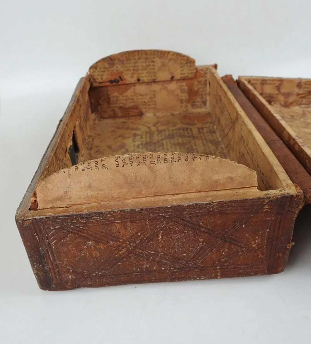 Antique 18th Century English Embossed Leather Domed Document Box - 9