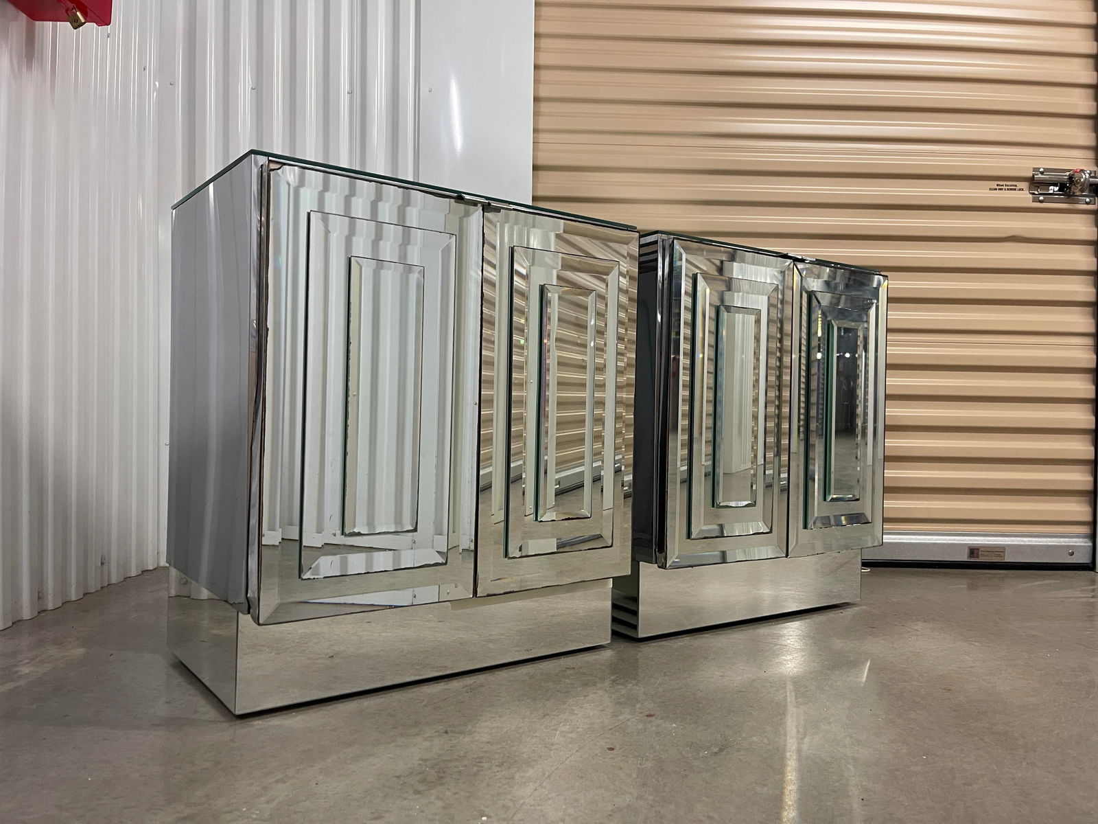 Mid 20th Century Pair of Vintage Ello Mirrored Cabinets - 3
