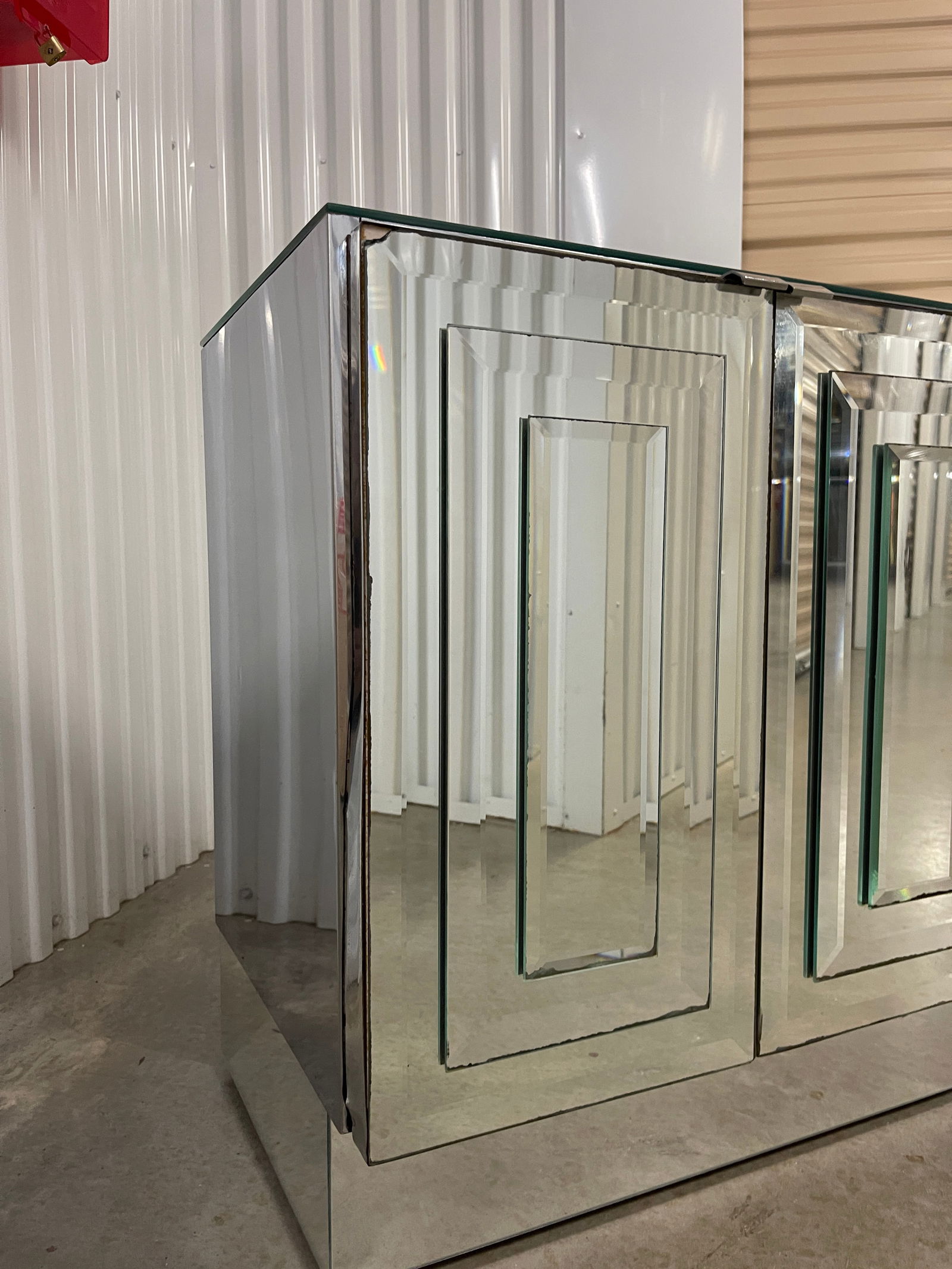 Mid 20th Century Pair of Vintage Ello Mirrored Cabinets - 4