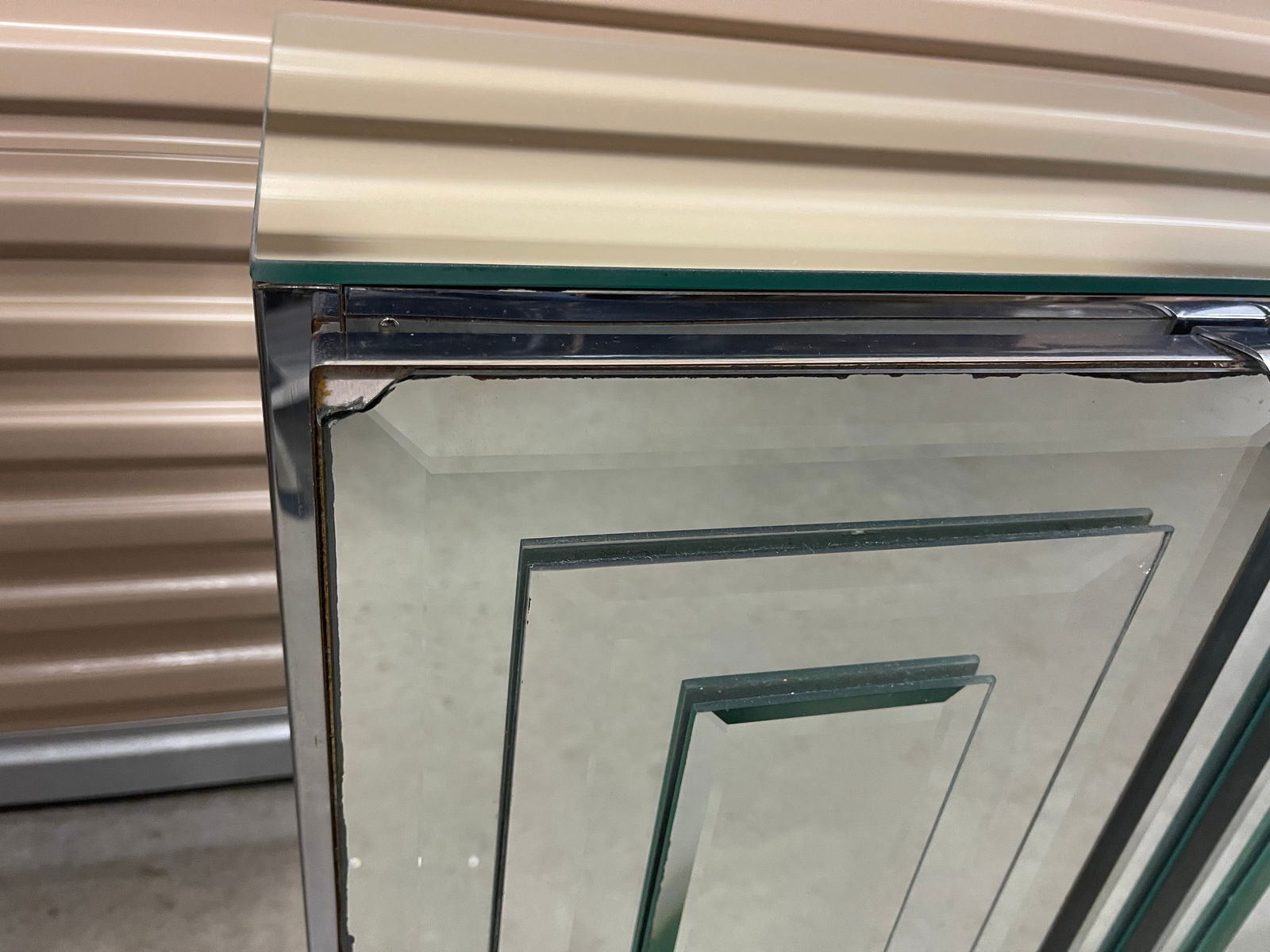 Mid 20th Century Pair of Vintage Ello Mirrored Cabinets - 5