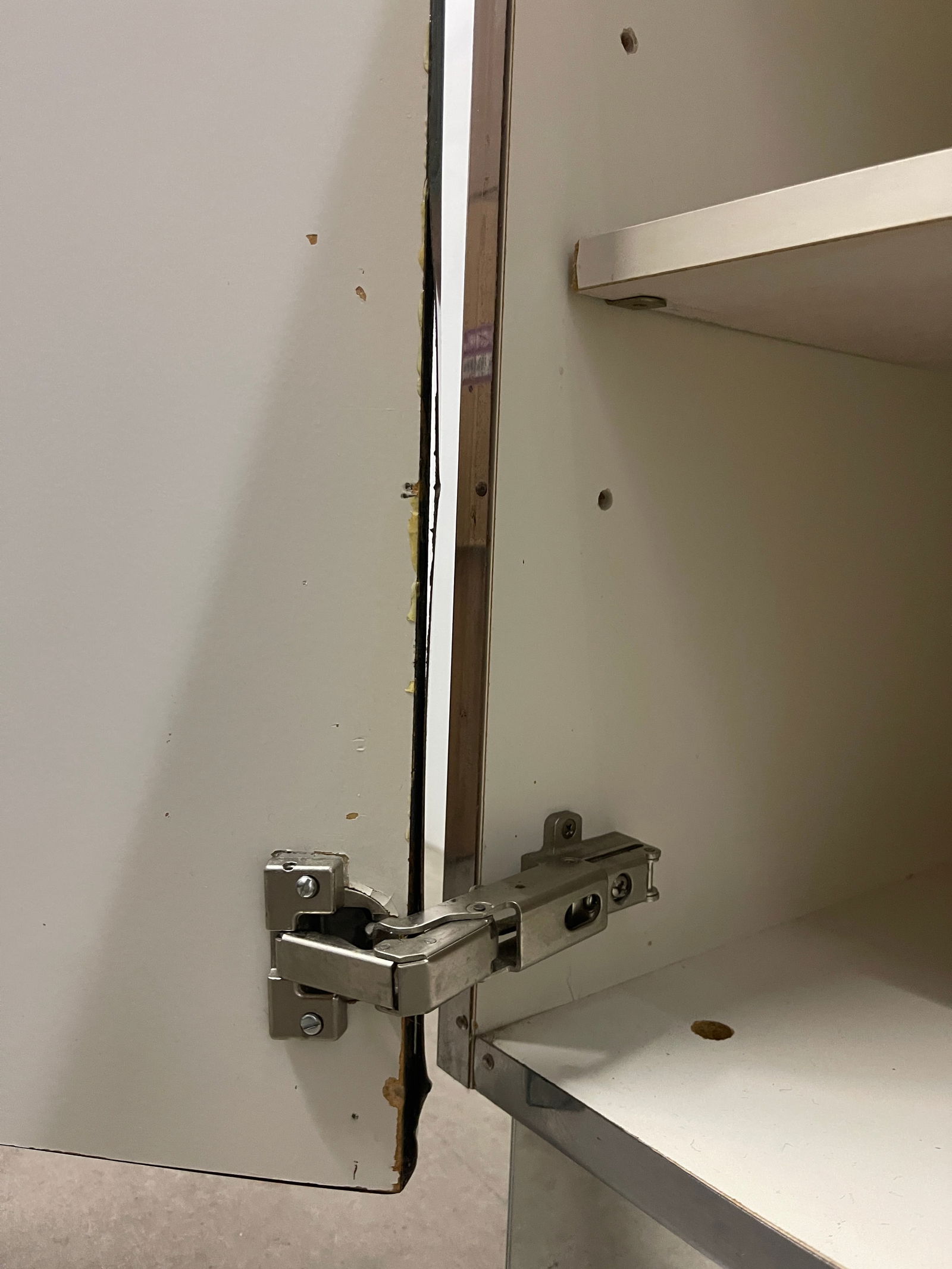 Mid 20th Century Pair of Vintage Ello Mirrored Cabinets - 8