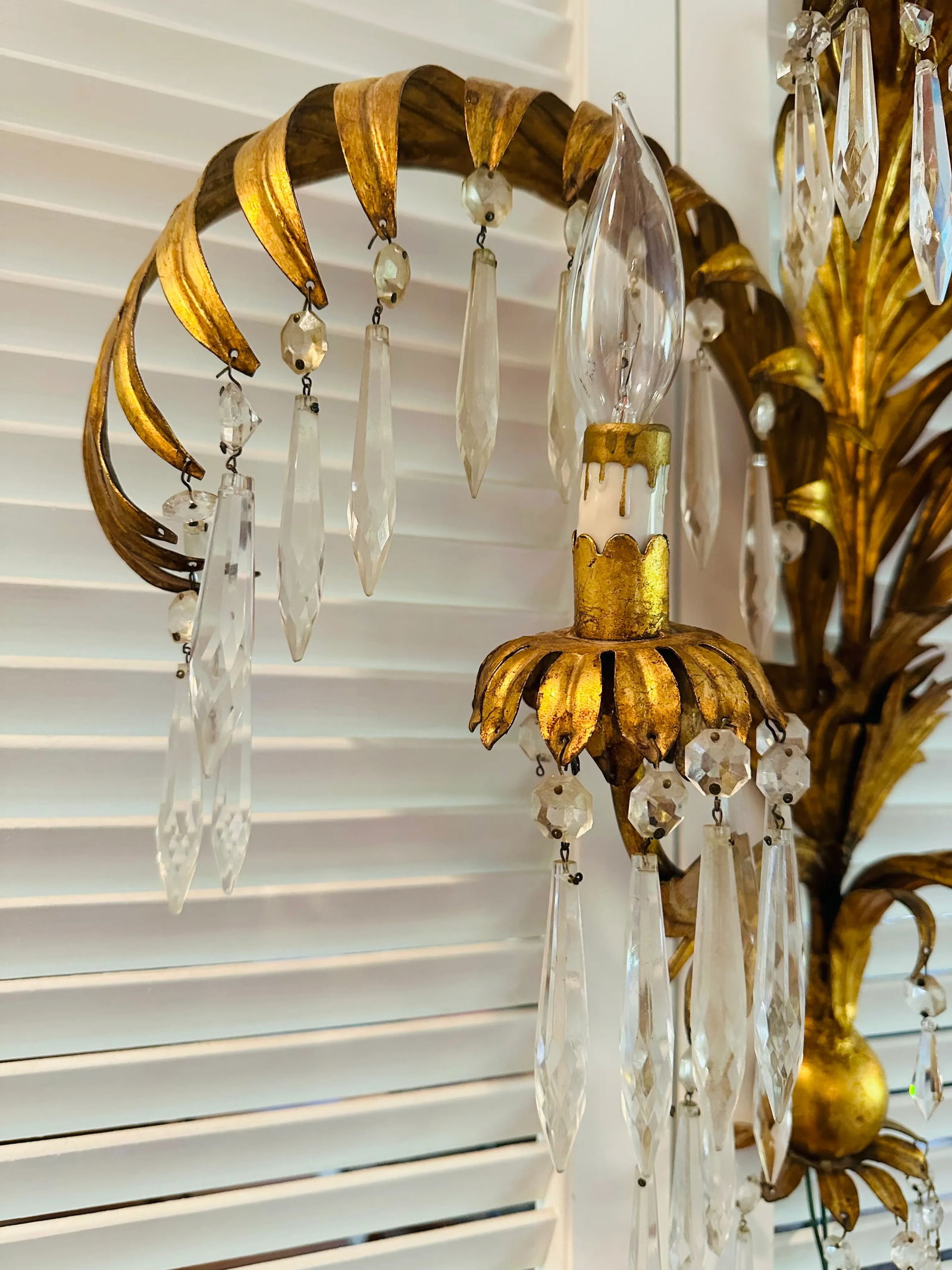 Vintage Palm Tree Tole Sconce - 3