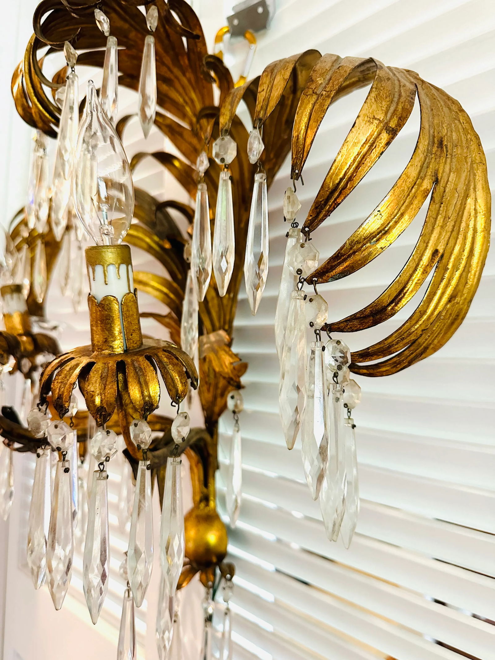 Vintage Palm Tree Tole Sconce - 8