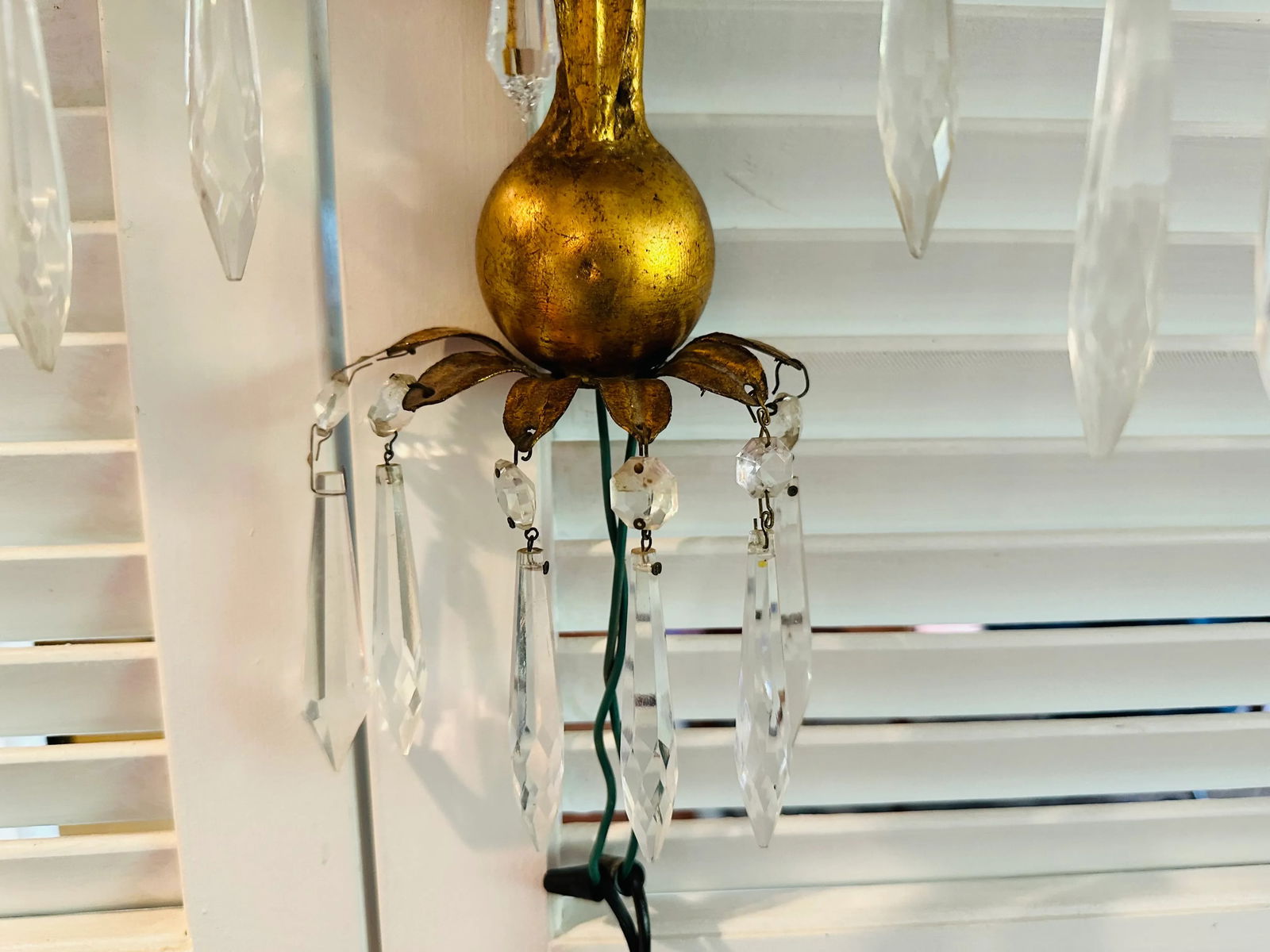 Vintage Palm Tree Tole Sconce - 9