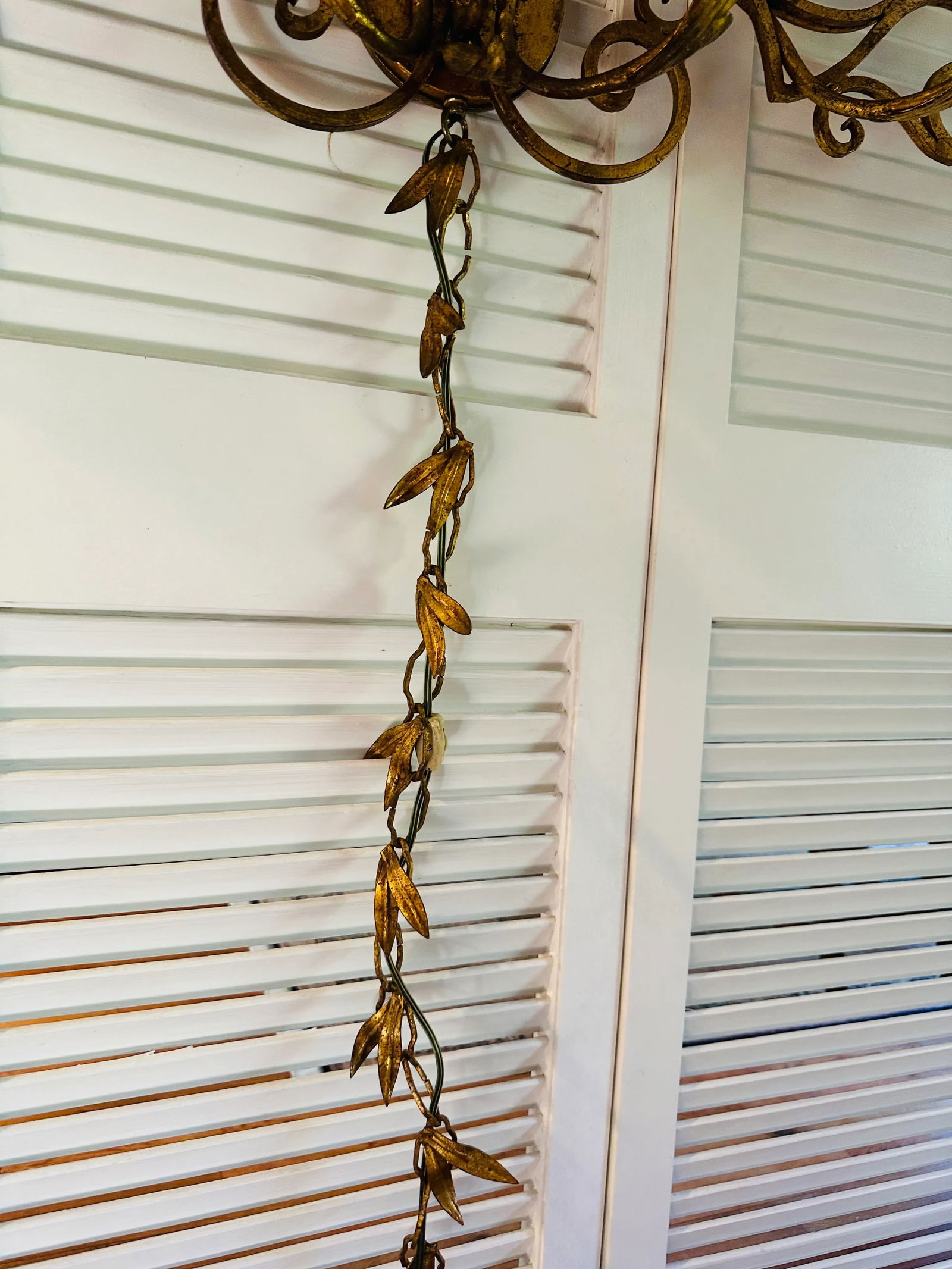 1950s Italian Tole Seven Lights Sconce - 5