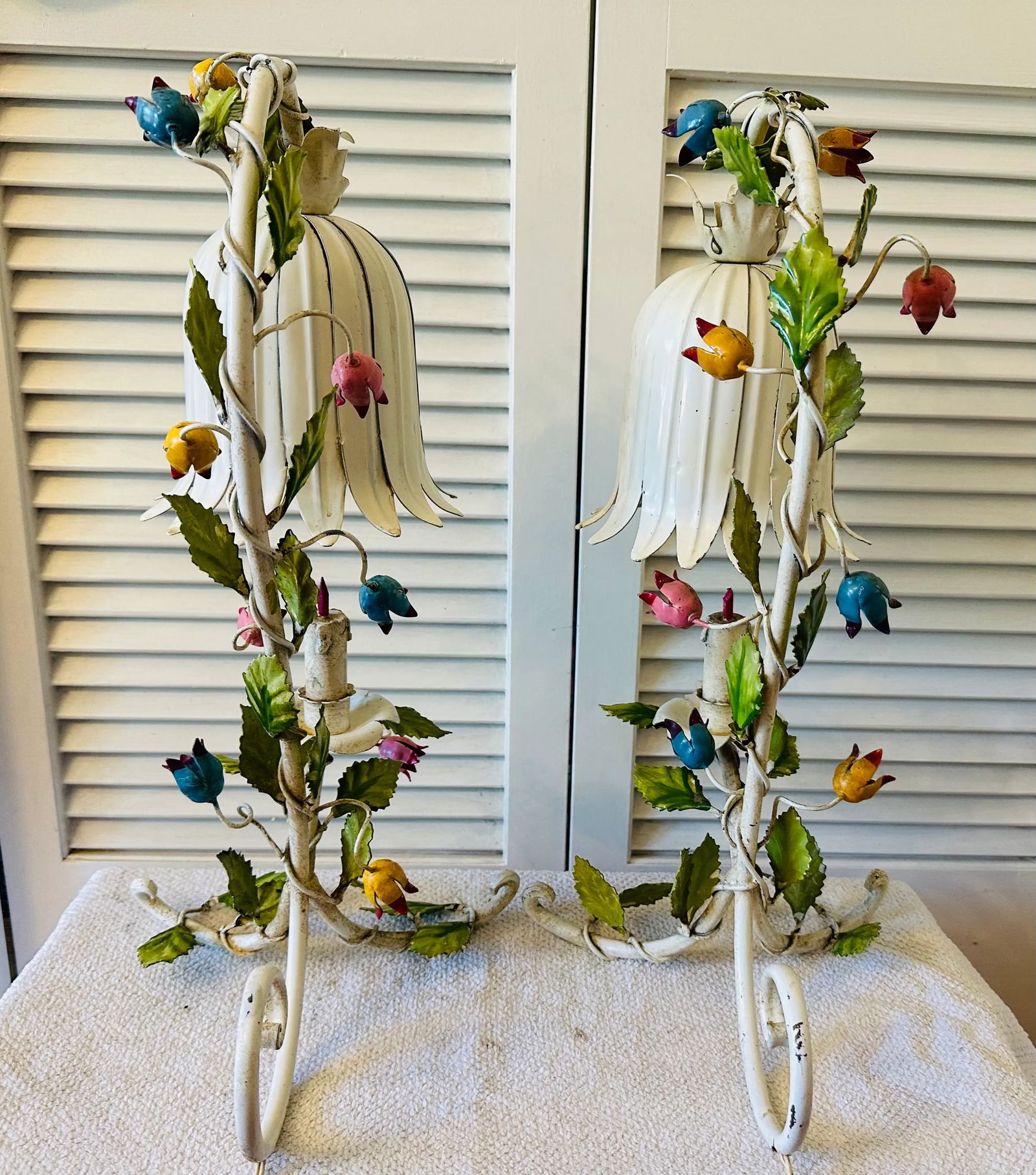 Italian Tole Metal Flower Table Lamps Metal Tulip Shades- a Pair - 2