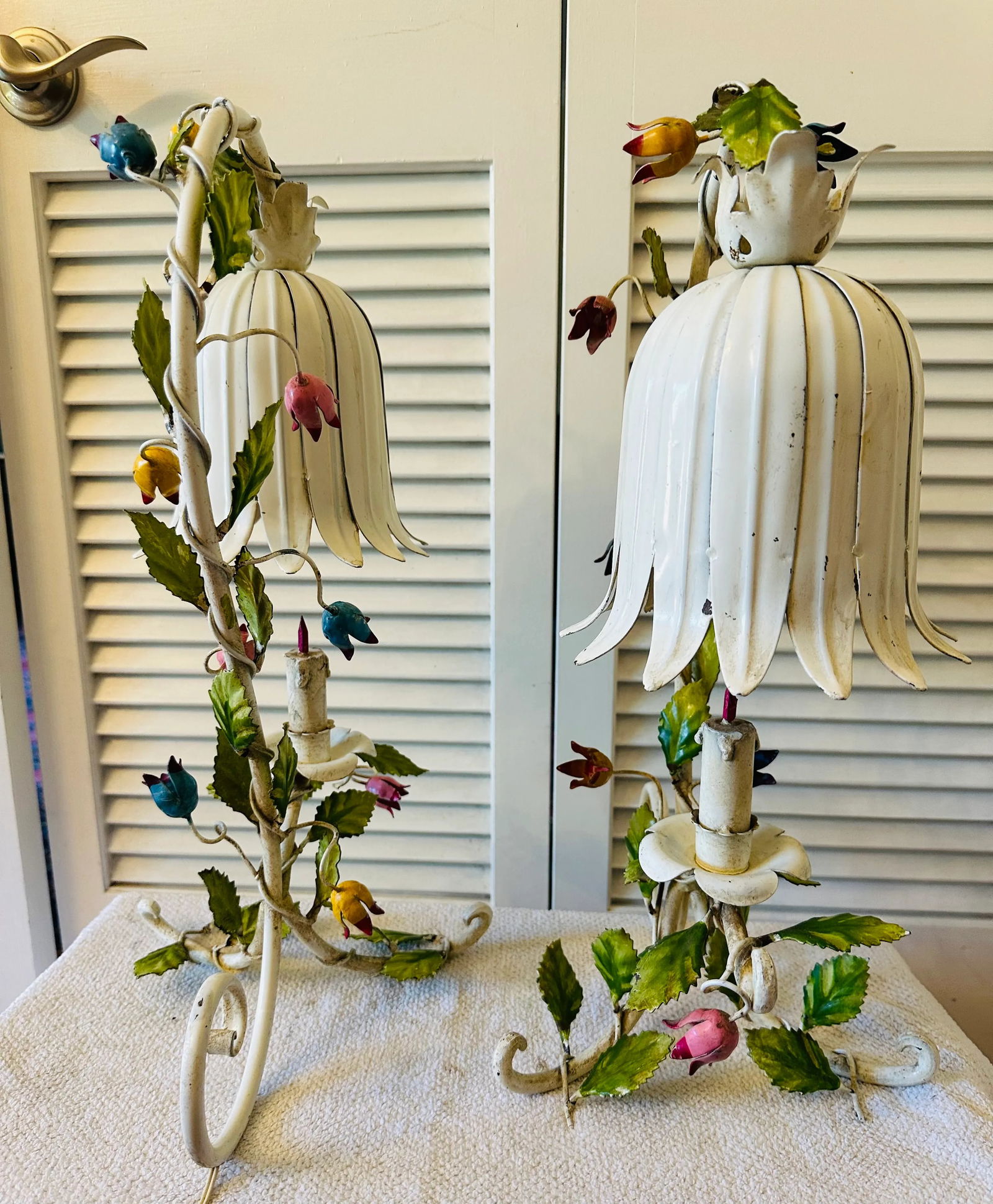 Italian Tole Metal Flower Table Lamps Metal Tulip Shades- a Pair - 5
